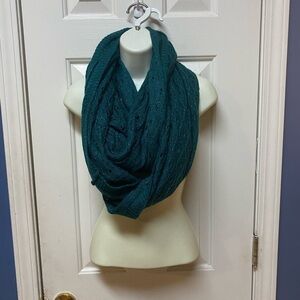 Infinity Scarf Acrylic OSFM Knit Diamonds Style Pattern Teal Green Metallic.